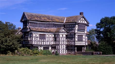 tudor architecture examples|characteristics of tudor houses.